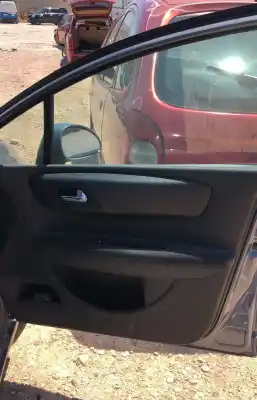 Veículo de Sucata citroen c4 berlina premier do ano 0 alimentado 9hx