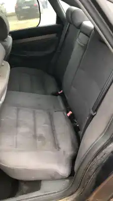 Здавання транспортного засобу audi a4 audi року 0 потужний 