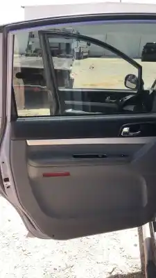 Véhicule à la ferraille ssangyong rodius xdi de l'année 0 alimenté d27dt