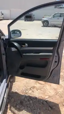 Véhicule à la ferraille ssangyong rodius xdi de l'année 0 alimenté d27dt