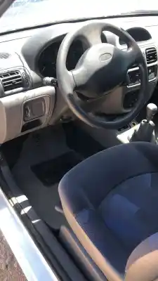 Veículo de Sucata renault clio ii fase ii 1.2 do ano 0 alimentado d7fd7