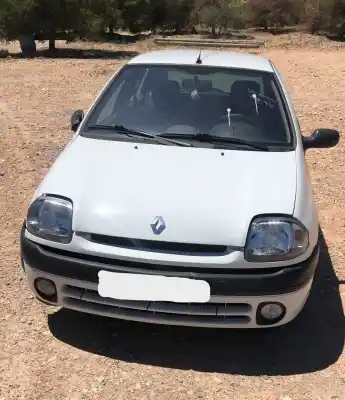 Veículo de Sucata renault clio ii fase ii 1.2 do ano 0 alimentado d7fd7