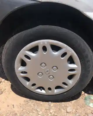 Veículo de Sucata renault clio ii fase ii 1.2 do ano 0 alimentado d7fd7