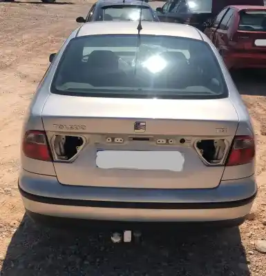 Здавання транспортного засобу seat toledo ii (1m2) 1.9 tdi року 0 потужний ahf