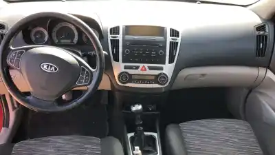 Veículo de Sucata kia ceed (ed) 1.6 concept do ano 0 alimentado d4fb