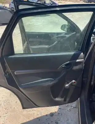 Veículo de Sucata ford focus berlina (cak) ambiente do ano 0 alimentado ffda