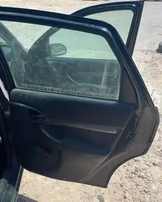 Veículo de Sucata ford focus berlina (cak) ambiente do ano 0 alimentado ffda