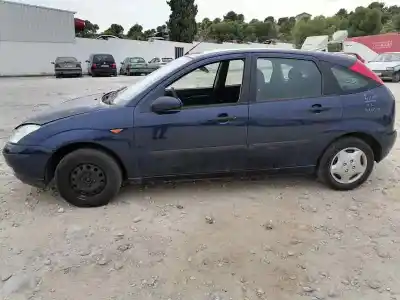 Verschrottungsfahrzeug FORD FOCUS  des Jahres 2004 angetrieben FYDB