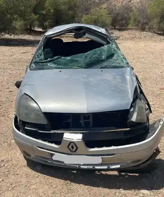 Verschrottungsfahrzeug RENAULT CLIO II  des Jahres 0 angetrieben D4FG7