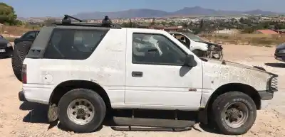 Veicolo di demolizione opel frontera a arizona dell'anno 0 alimentato 