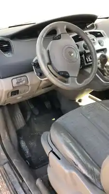 Здавання транспортного засобу renault scenic ii (jm) 1.9 grand confort authentique [1.9 ltr. - 88 kw dci diesel] року 0 потужний f9q d8