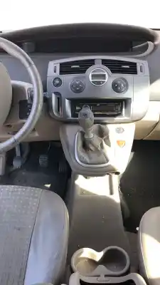 Здавання транспортного засобу renault scenic ii (jm) 1.9 grand confort authentique [1.9 ltr. - 88 kw dci diesel] року 0 потужний f9q d8