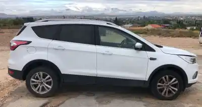Veículo de Sucata ford kuga ii (dm2) 1.5 ecoboost do ano 0 alimentado bnmb