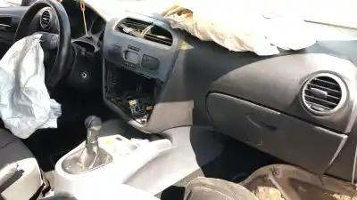 Veicolo di demolizione seat leon (1p1) 1.9 tdi dell'anno 0 alimentato bkc