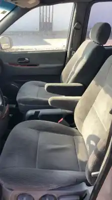 Véhicule à la ferraille kia magentis 2.9 cdri ex de l'année 0 alimenté j3