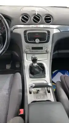 Veículo de Sucata ford smax ca1 titanium do ano 0 alimentado 