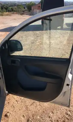 Veículo de Sucata fiat ii panda 169 1.2 8v climbing 4x4 do ano 0 alimentado 