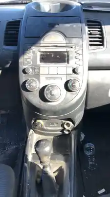 Veicolo di demolizione kia soul diva dell'anno 0 alimentato 