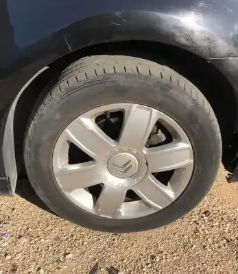 Veicolo di demolizione citroen c4 berlina collection dell'anno 0 alimentato 