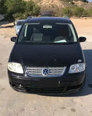 Vehicul casat VOLKSWAGEN TOURAN 1T1 Highline al anului 0 alimentat 