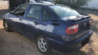 Veículo de Sucata seat cordoba berlina (6k2) stella do ano 0 alimentado 