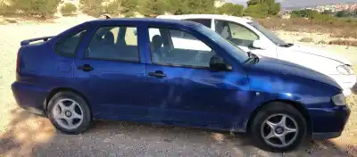 Veículo de Sucata seat cordoba berlina (6k2) stella do ano 0 alimentado 