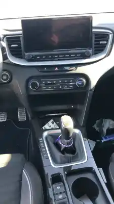 Veículo de Sucata kia xceed gtline do ano 0 alimentado 