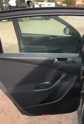 Veicolo di demolizione volkswagen passat berlina (3c2) highline dell'anno 0 alimentato 