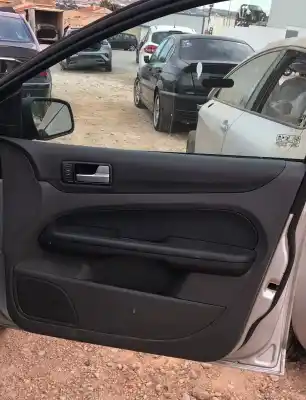 Veículo de Sucata ford focus berlina (cap) ambiente (d) do ano 0 alimentado 