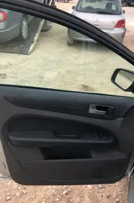 Veículo de Sucata ford focus berlina (cap) ambiente (d) do ano 0 alimentado 