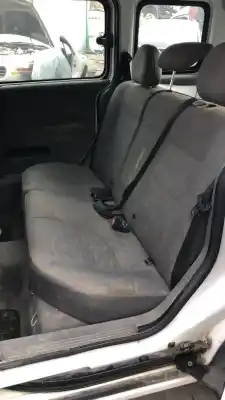 Veículo de Sucata opel combo corsa c do ano 0 alimentado 