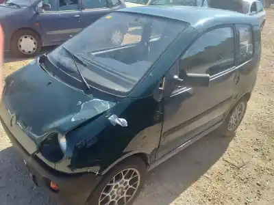 Veicolo di demolizione OTRAS MARCAS ... MODELOS 0 dell'anno 2002 alimentato Z402