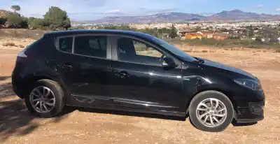 Veicolo di demolizione renault megane iii berlina 5 p 1.5 dci diesel fap dell'anno 0 alimentato 