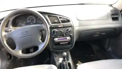 Veicolo di demolizione daewoo lanos sx dell'anno 0 alimentato 
