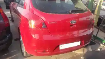 Veículo de Sucata kia pro_cee´d active do ano 2008 alimentado d4fb