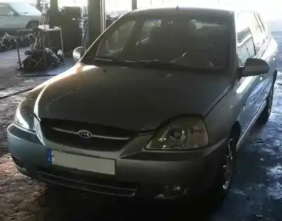 Sloopvoertuig kia rio ipanema berlina van het jaar 2003 aangedreven a5d