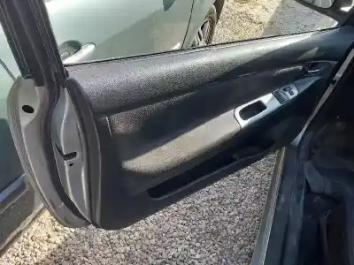 Veicolo di demolizione toyota corolla (e12) 2.0 d-4d linea luna berlina dell'anno 2006 alimentato 1cdftv