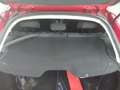 Vehicul casat citroen c4 berlina lx al anului 2006 alimentat 9hx