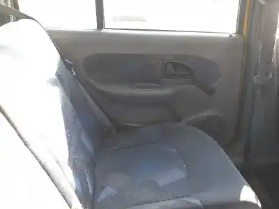Здавання транспортного засобу renault clio ii fase i (b/cbo) 1.2 року 2001 потужний d7f d7