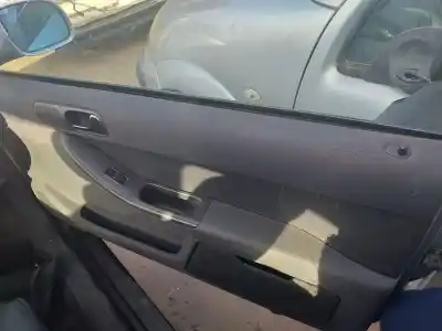 Здавання транспортного засобу AUDI A3 (8L1) 1.8 T року 1998 потужний AGU Здавання транспортного засобу AUDI A3 (8L1) 1.8 T року 1998 потужний AGU