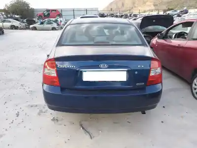 Veicolo di demolizione kia cerato 2.0 ex crdi berlina dell'anno 2005 alimentato d4ea