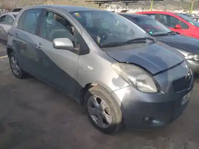 Véhicule à la ferraille toyota yaris (ksp9/scp9/nlp9) básico de l'année 2006 alimenté 1nd