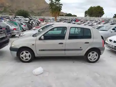 Здавання транспортного засобу RENAULT CLIO II FASE I (B/CBO) 1.4 16V Tech-Run 98 CV / 72 KW року 2000 потужний K4JB7