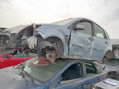 Veicolo di demolizione ford fiesta (cbk) ambiente dell'anno 2006 alimentato a9ja