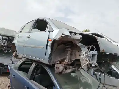 Veicolo di demolizione ford fiesta (cbk) ambiente dell'anno 2006 alimentato a9ja