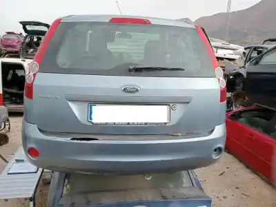 Veicolo di demolizione ford fiesta (cbk) ambiente dell'anno 2006 alimentato a9ja