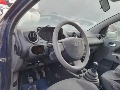 Veicolo di demolizione ford fiesta (cbk) ambiente dell'anno 2003 alimentato f6ja