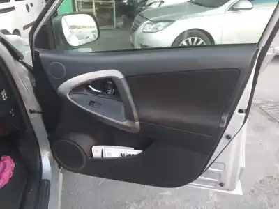 Vehicul casat toyota rav 4 (a3) executive al anului 2008 alimentat 1az