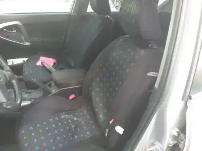 Vehicul casat toyota rav 4 (a3) executive al anului 2008 alimentat 1az