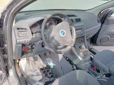 Veículo de Sucata fiat croma (194_) 1.9 d multijet (194axc1b 194axc12) do ano 2005 alimentado 939a2000